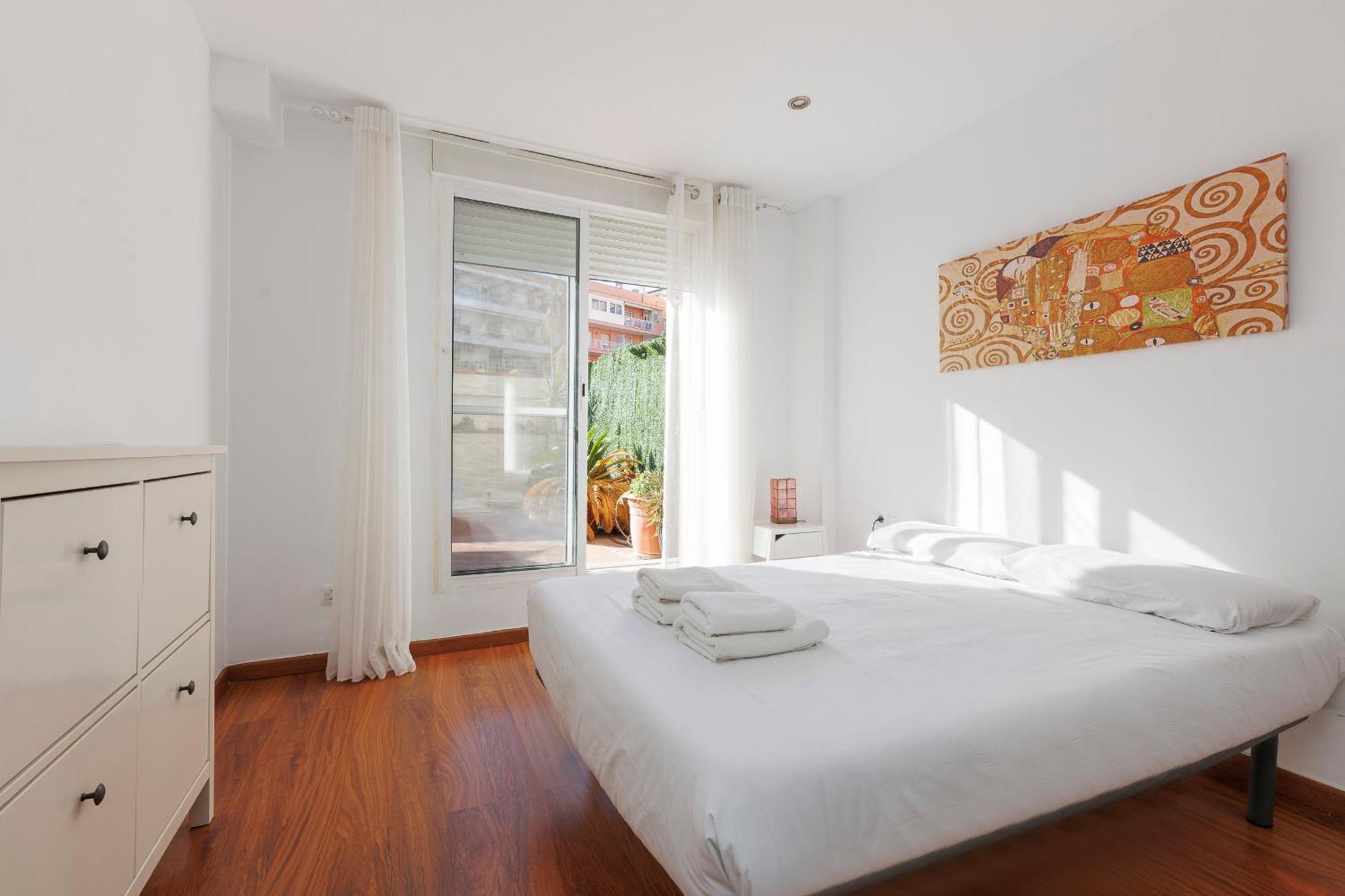 Aparteasy - Private Terrace, 3-bedroom * Barcelone