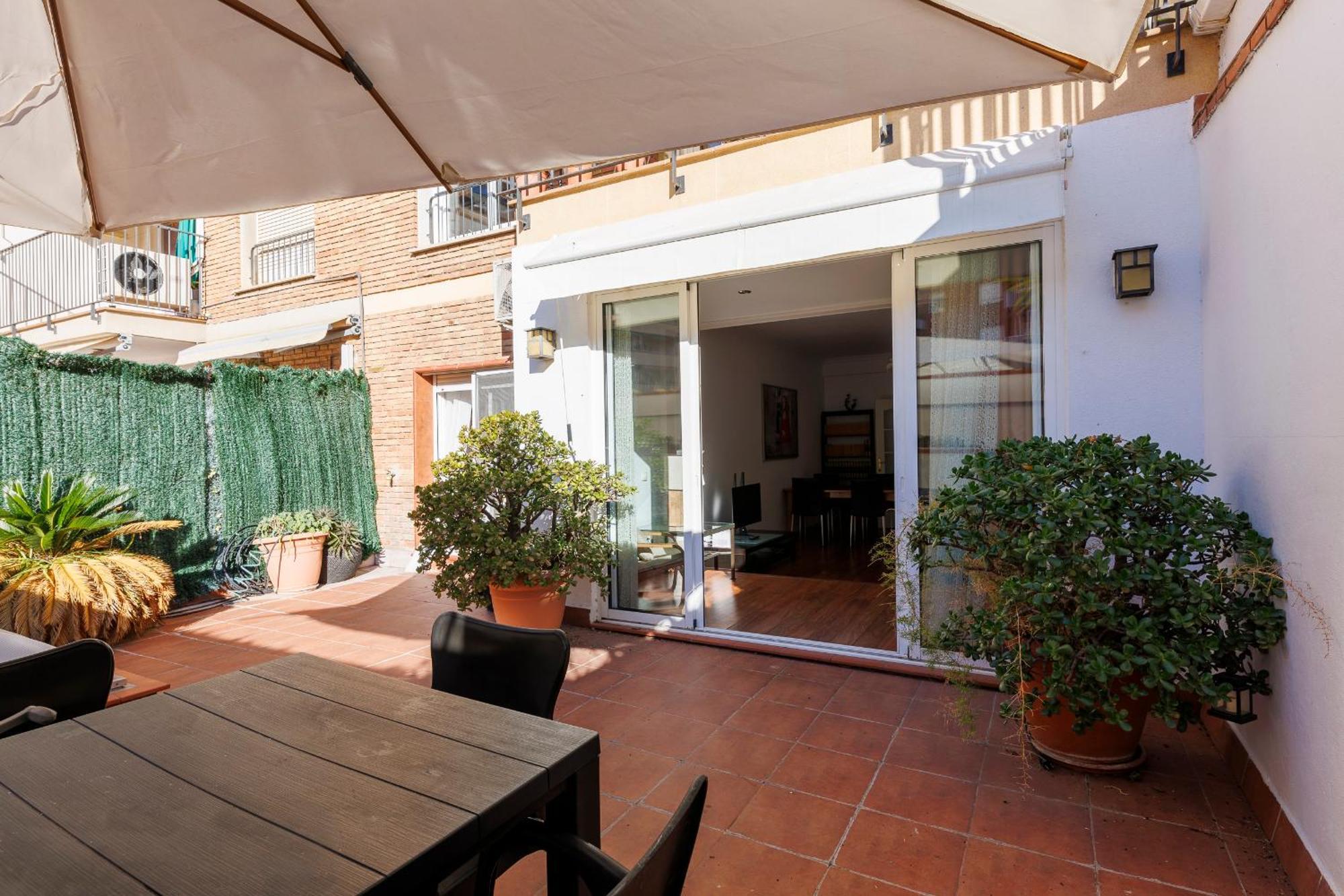 Aparteasy - Private Terrace, 3-bedroom Appartement